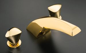 Roman spout