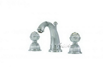 Aquabrass 5516-GD; Royale; widespread lavatory faucet; in Polished Gold