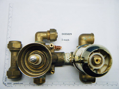 Jacuzzi E435829;; Valve assembly mixer/diverter br; in Bright Brass; Discontinued Product