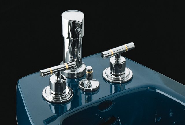Kohler K-8247-6P Taboret bidet faucet with vertical spray and ceram