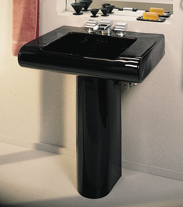 Kohler K-2105-4 Pillow Talk pedestal lavatory 4in centers