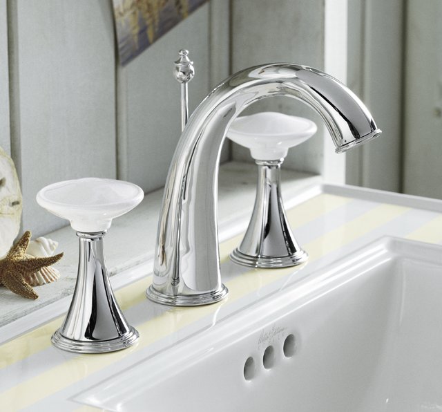 Kohler K-310-8F Finial Traditional widespread Lavatory Faucet w